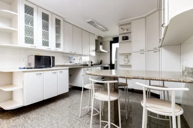 Imagem Apartamento Bela Aliança - 158M², 3 Dorms, 3 Suítes, 2 Vagas Determinadas, Hidromassagem, Churrasqueira, Academia.