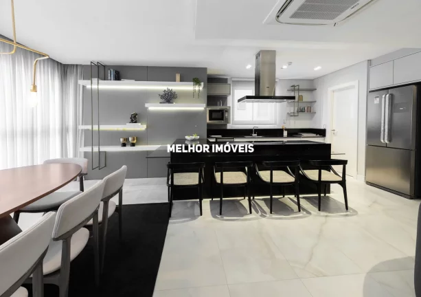 Imagem Apartamento á venda mobiliado decorado com 3 suítes e 3 vagas localizado no Centro de Balneário Camboriú