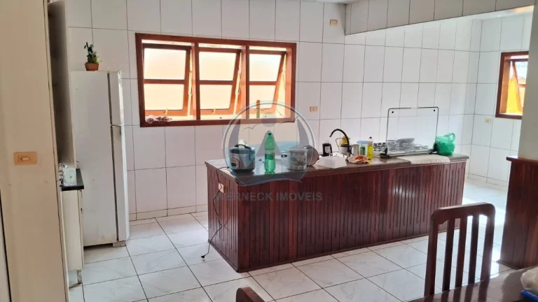 Imagem Imperdível: Casa à venda em Ubatuba-SP, bairro Perequê Açu, 3 quartos, 3 suítes, 1 sala, 3 vagas de garagem, 225m². Venha conferir!