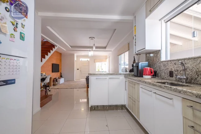 Imagem Casa Geminada 3 suítes!