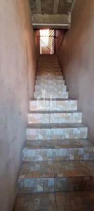 Imagem Sobrado com Salão comercial 5 X 25 mts, 2 Quartos sendo 1 Suíte, 1 Casa em Cima falta acabamento no Jardim Zaíra 4, Mauá-SP