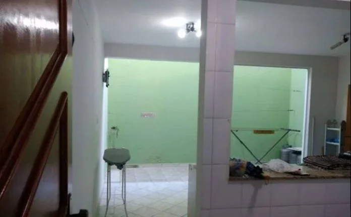 Imagem Sobrado Vila Gilda com 201m² com 3 dormitorios, 4 vagas de Garagens