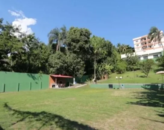 Imagem APARTAMENTO 2 QUARTOS C/ 54M2 - 1 VAGA - JACAREPAGUÁ - RJ LEILÃO PRAÇA ÚNICA 19/01/2026 - VALOR INICIAL DE VENDA: R$ 189.200,00 Á VISTA COM 10% DE DESCONTO.