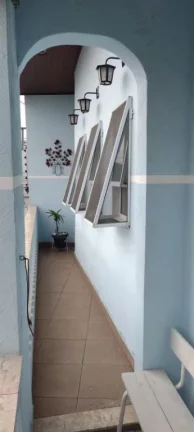 Imagem Sobrado com 2 dormitórios à venda, 184 m² por R$ 430.000,00 - Parque Dourado - Ferraz de Vasconcelos/SP