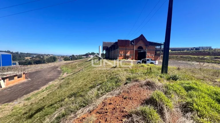 Imagem Terreno Empreendimento Comercial de Baracões - Bairro Planalto / BR 158
