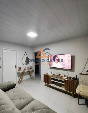 Imagem Casa à venda em Navegantes SC, Centro: 3 quartos, amplo terreno. Venha conhecer! Adriano Carpes Imóveis vende