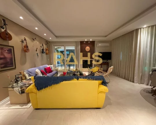 Imagem Maravilhosa Residência Em Condomínio Fechado No Bairro Saguaçú Esse imóvel evoca toda a poesia ...