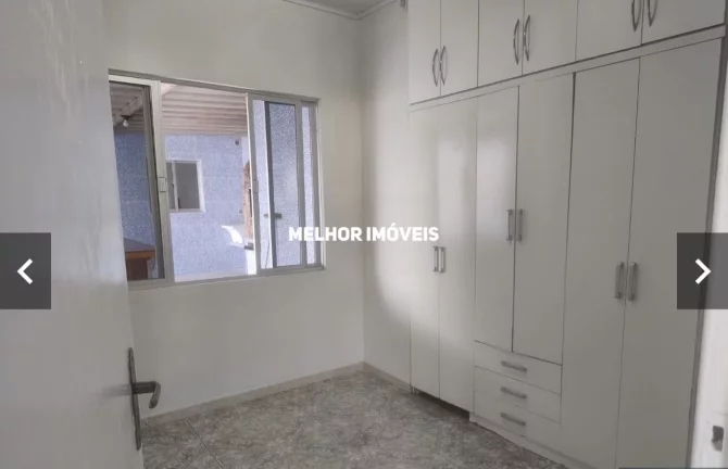 Imagem Casa á venda com 2 pavimentos residencial e comercial no São Judas Tadeu em Balneário Camboriú.