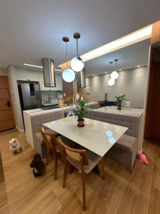 Imagem Apartamento 59m²
2 Dormitórios - sendo1 Suíte 
Todo Mobiliado 
Sala Integrada com a Varanda 
Sol ...