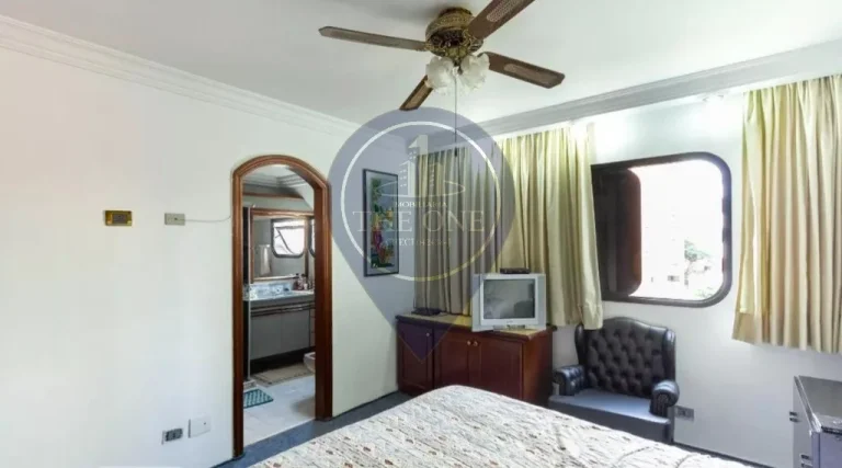 Imagem Apartamento de luxo à venda em Moema, São Paulo-SP! 3 quartos, 3 suítes, 4 banheiros, 3 vagas de garagem, 294m².