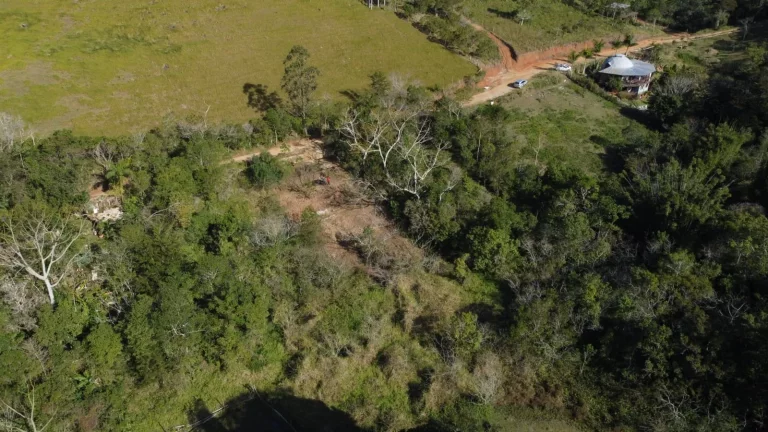 Imagem Terreno com Vista Privilegiada e Grande Potencial em Garopaba - Encantada / Serraria