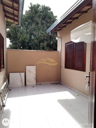 Imagem Jardim Europa, casa Jardim Europa; Casa de rua em Indaiatuba; casa com 2 suítes
