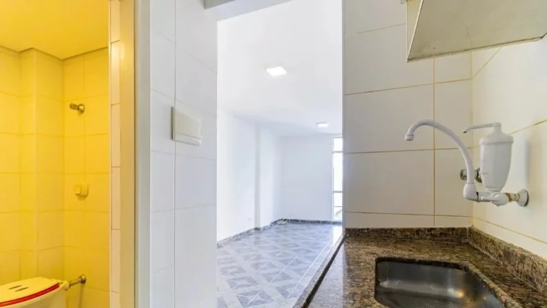 Imagem Studio Região Central, Próximo ao Metrô e Consolação, Hidráulica e Elétrica Reformados, Bem Iluminado.