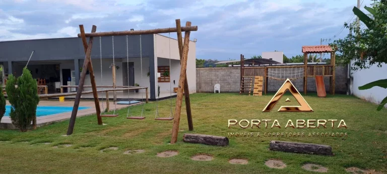 Imagem Casa com 450 m2 em terreno de 1500 m2 - Bairro Porto Seguro - COD 728