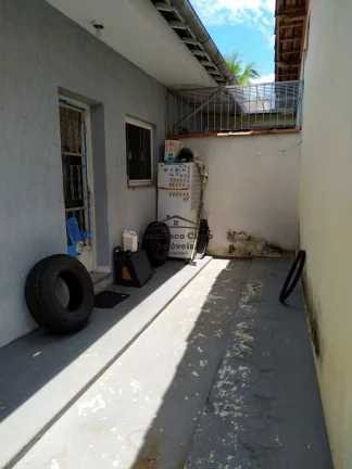 Imagem Casa à venda no bairro Campo do Galvão - Guaratinguetá/SP