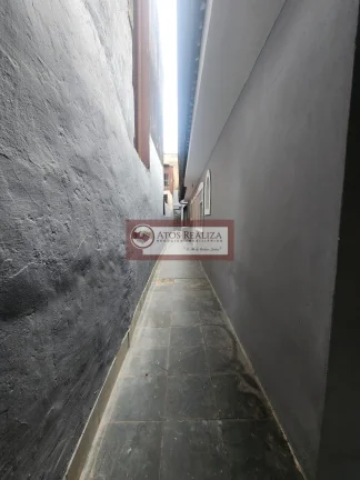 Imagem Casa à Venda no Jardim das Imbuias, SP, 125m², 2 Quartos, 2 vagas de garagens, corredor Lateral. R$: 318k OPORTUNIDADE!