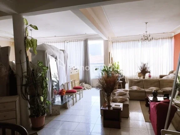 Imagem Venda , salão comercial , bairro Castelo em Campinas !!!
Zoneamento ZC 2
Frente de 10,00 metros . 
...