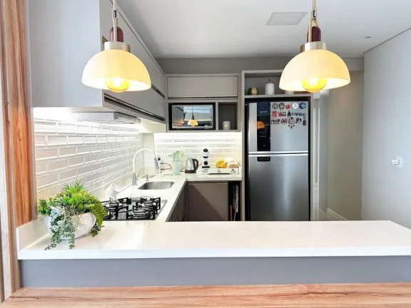 Imagem Apartamento beira mar com 3 dormitórios, sendo 1 suíte, finamente mobiliado e decorado no bairro Gravatá - Adriano Carpes Imóveis vende