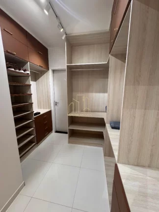 Imagem Excelente casa em condomínio fechado com três suítes espaço gourmet a venda em Buraquinho