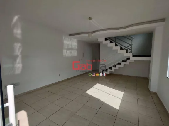 Imagem Casa com 4 dormitórios à venda, 150 m² por R$ 580.000,00 - Nova São Pedro - São Pedro da Aldeia/RJ