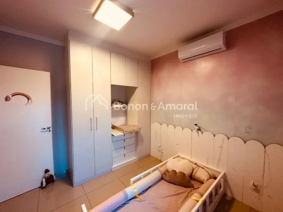 Imagem Casa Ã  venda em condomÃ­nio na cidade de Valinhos/SP.

Sobrado com design contemporÃ¢neo, com 3 suÃ...
