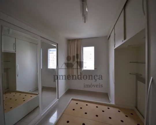 Imagem Apartamento em perfeito estado de conservação, piso em porcelanato, living para 02 ambientes, banh...