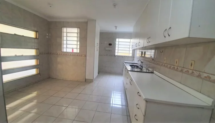 Imagem EXCELENTE OPORTUNIDADE, SOBRADO 3 DORMITÓRIOS COM PISCINA EM MOEMA