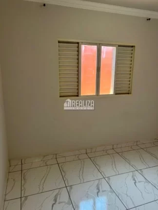 Imagem Casa com 2 dormitórios no Jardim Copacabana - Uberaba