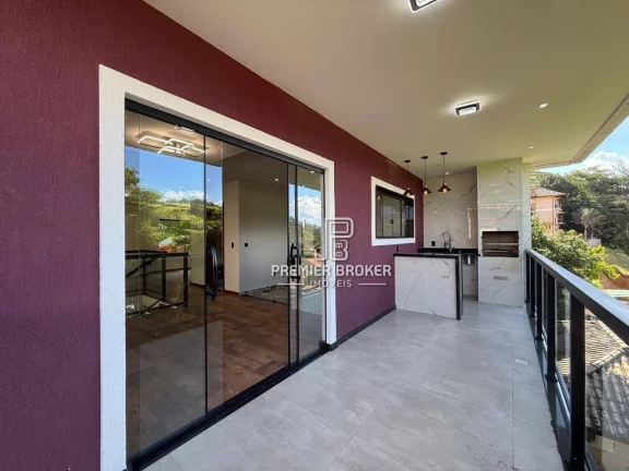 Imagem Casa com 3 dormitórios à venda, 150 m² por R$ 850.000,00 - Albuquerque - Teresópolis/RJ