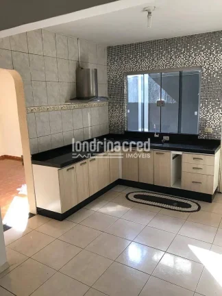 Imagem Casa sozinha no terreno na região norte de Londrina com 3 quartos, área gourmet, 2 vagas de garagem e excelente localização