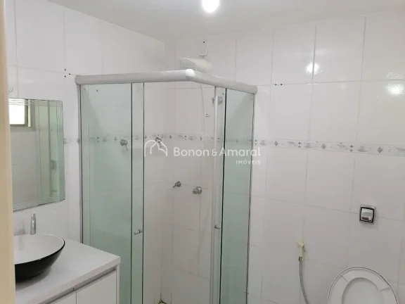 Imagem Apartamento espaçoso e muito bem planejado, localizado no Taquaral. Com excelente aproveitamento de...