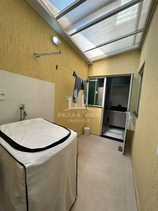 Imagem Apartamento 2 Dormitórios, quintal no 1° andar, 1 vaga em Utinga, Santo André