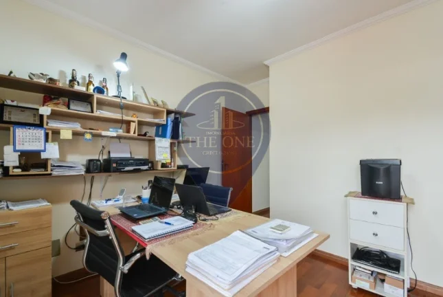 Imagem Luxuosa casa de 3 quartos e 3 suítes na Vila Clementino, São Paulo-SP, com 244m² e 3 vagas de garagem!