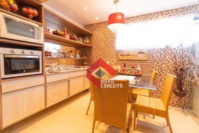 Imagem Apartamento com 3 dormitórios à venda, 226 m² por R$ 760.000,00 - Meireles - Fortaleza/CE