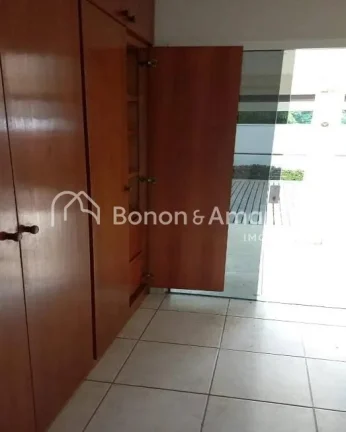 Imagem Ãtima casa Ã  venda na regiÃ£o do Galleria shopping.
SÃ£o 550 mÂ² de terreno, 252 mÂ² de construÃ§Ã...