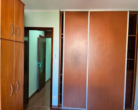 Imagem Vendo Sobrado em Condomínio Fechado 5 dormitórios