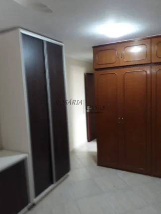 Imagem BROOKLIN CASA REFOMADA 3 vagas!
