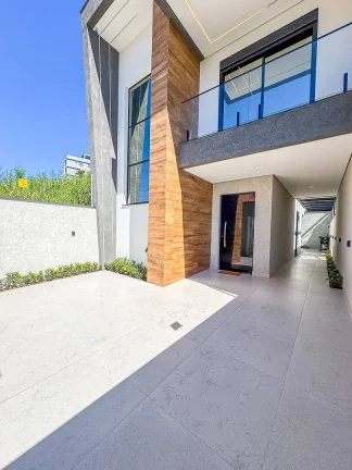 Imagem Sobrado Novo Automatizado - 138M², 3 Dorms, (1 Suíte C/ Varanda), 2 Vagas.