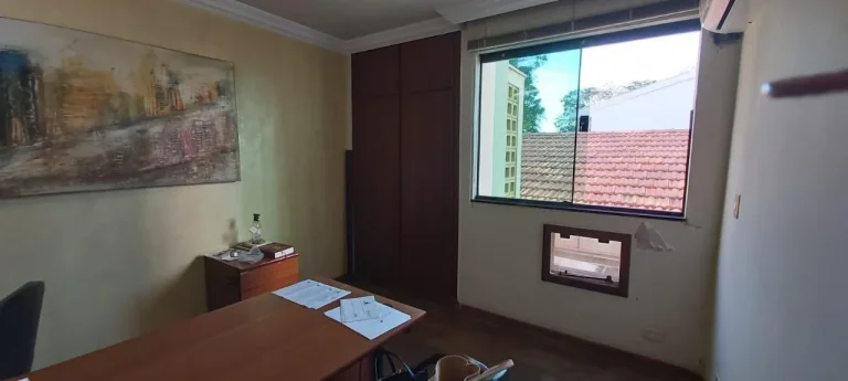 Imagem Excelente imóvel comercial com 3 vagas de recuo , 6 salas sendo com moveis embutidos de excelente q...