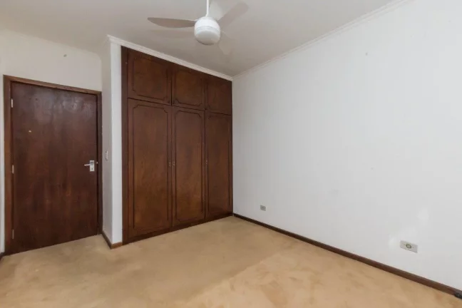 Imagem Casa térrea com 4 quartos no Seminário