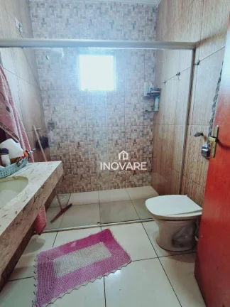 Imagem Casa com 3 dormitórios à venda, 200 m² por R$ 420.000 - Jardim das Palmeiras - Araporã/MG