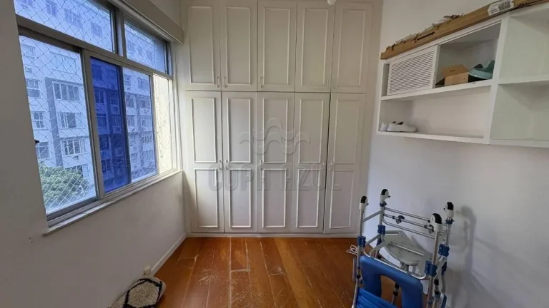Imagem Leme - Residencial › Apartamento com 4 quarto(s) a Venda