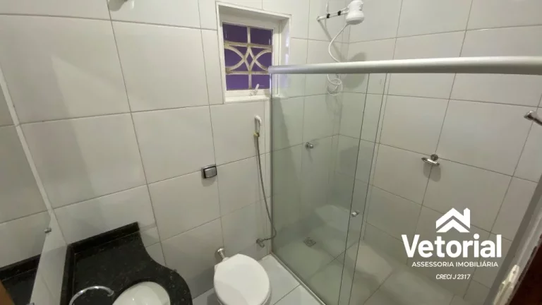 Imagem Casa para locação na Serra do Mimo: 3 quartos, 1 suíte, 2 salas, 1 vaga de garagem, 120m² em Barreiras-BA.
