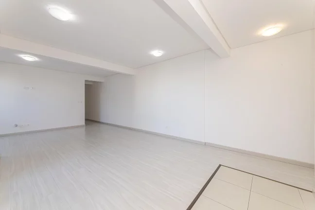 Imagem Apartamento de dois quartos no Bacacheri