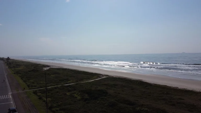 Imagem Excelente Apartamento Frente Mar em Matinhos