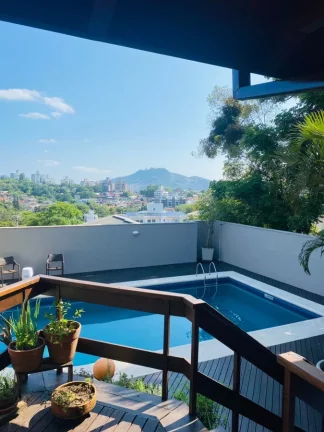 Imagem Casa Alto Padrão para Venda em Florianópolis / SC no bairro João Paulo