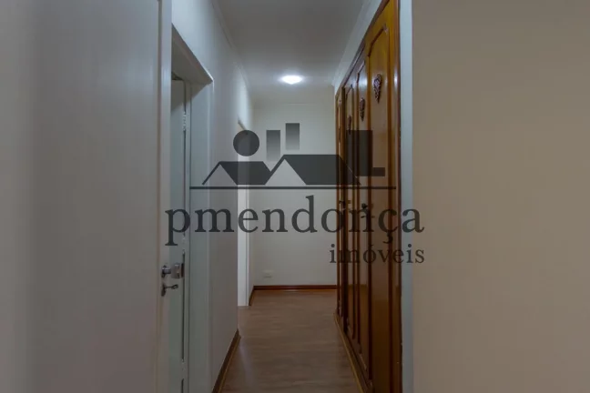 Imagem Apartamento em Higienópolis com 158m², 4 quartos (1 suíte) e 2 vagas.