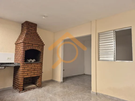 Imagem Casa reformada na Vila Arriete: 3 quartos, 1 suíte, 2 salas, 2 banheiros, 2 vagas - 118,00 m² em São Paulo-SP.
