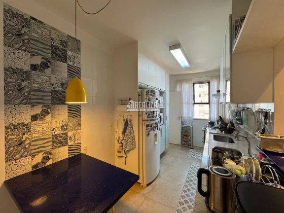 Imagem Apartamento com 4 dormitórios e móveis planejados no Condomínio Edifício Tocantins, Centro de Uberaba