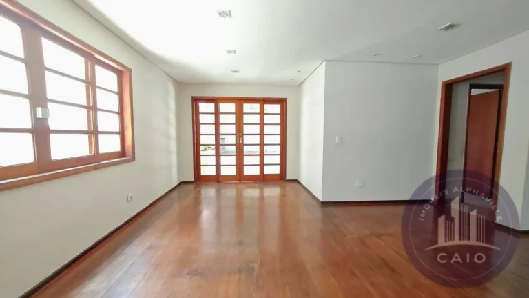 Imagem Casa para Retrofit com 220m² por R$ 1.845.000,00 - Alphaville/ SP